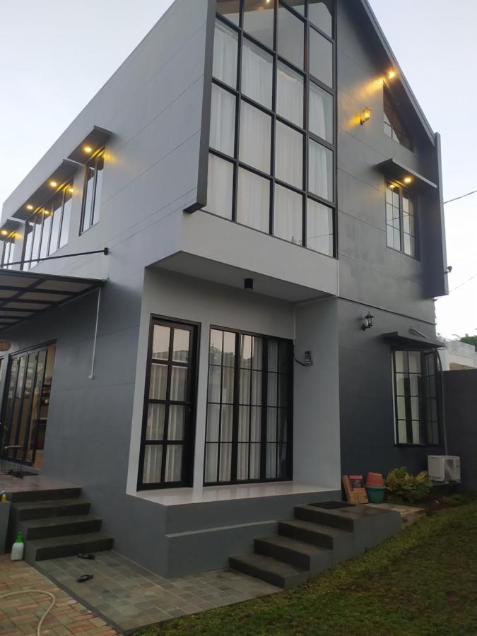 Villa Sky Garden Bogor Extérieur photo